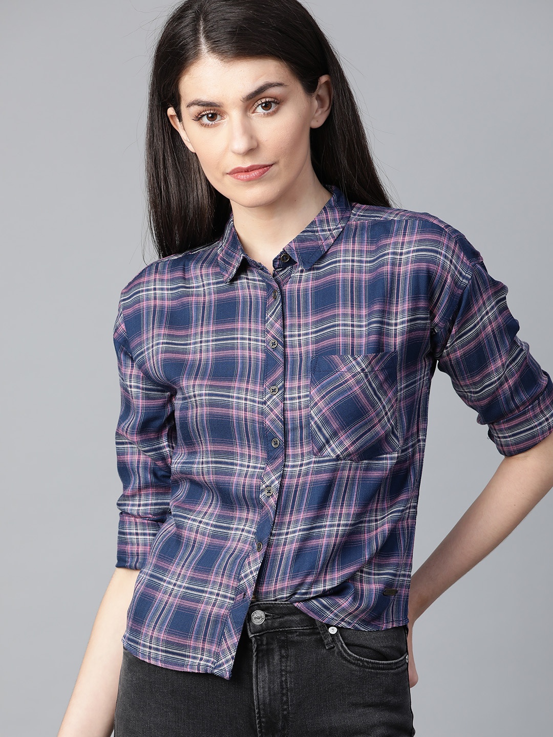 

Roadster Women Navy Blue & Pink Regular Fit Checked Casual Shirt