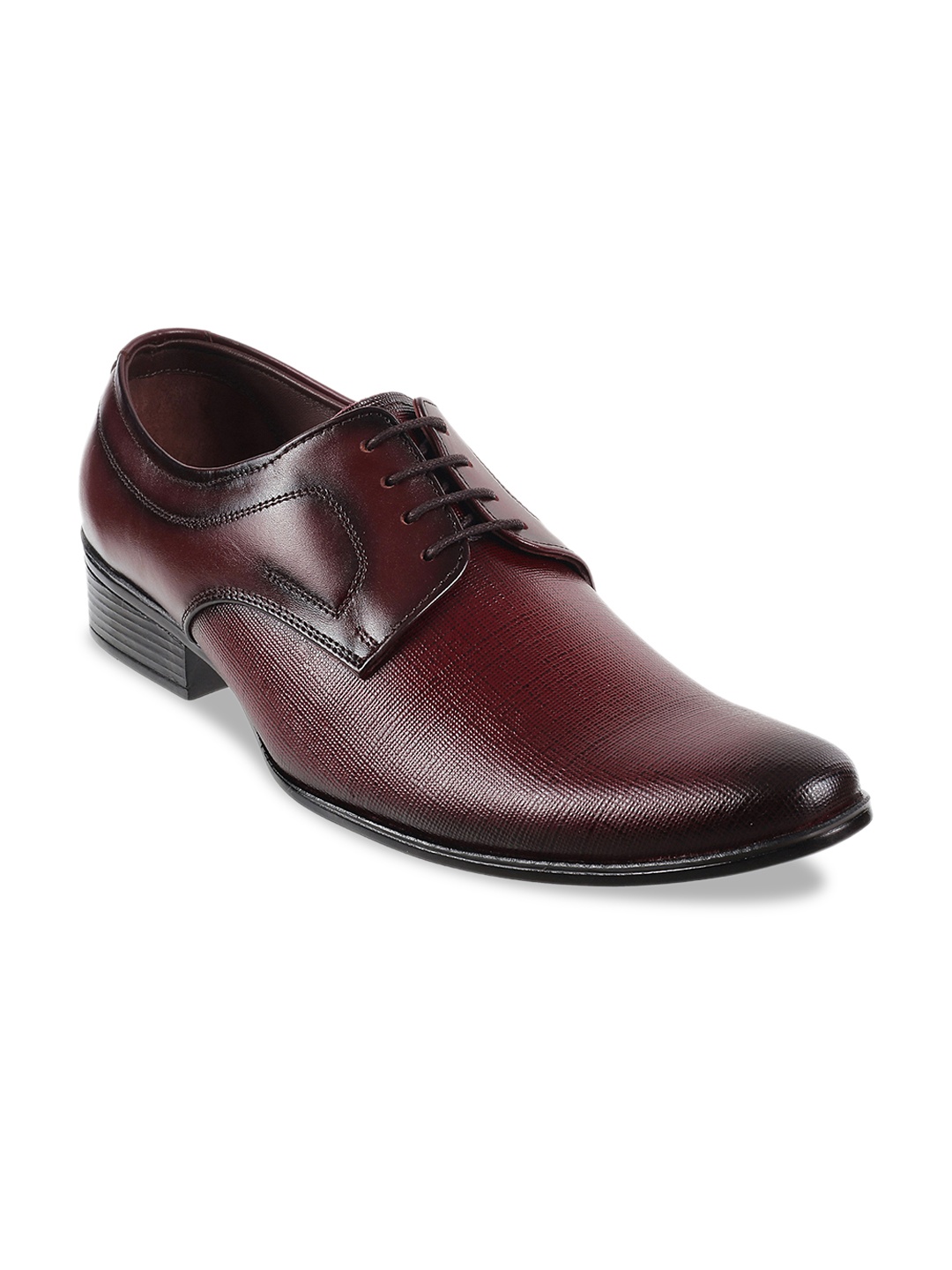 

Metro Men Maroon Textured Leather Formal Derbys