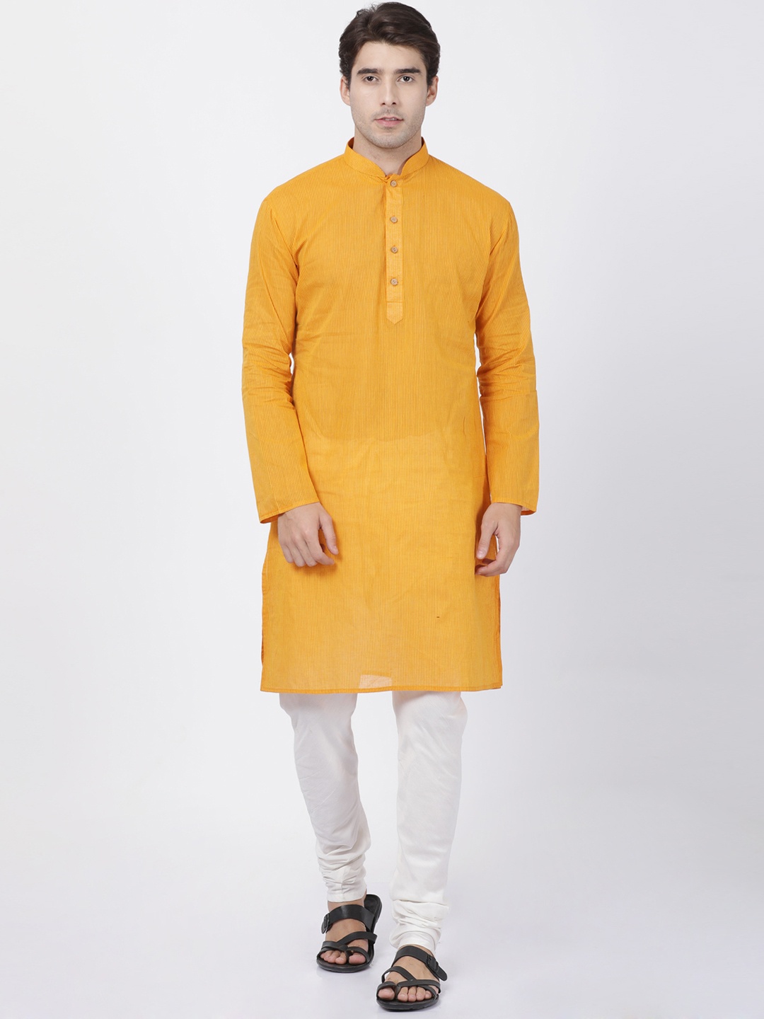 

VASTRAMAY Men Yellow & Cream-Coloured Solid Kurta with Churidar