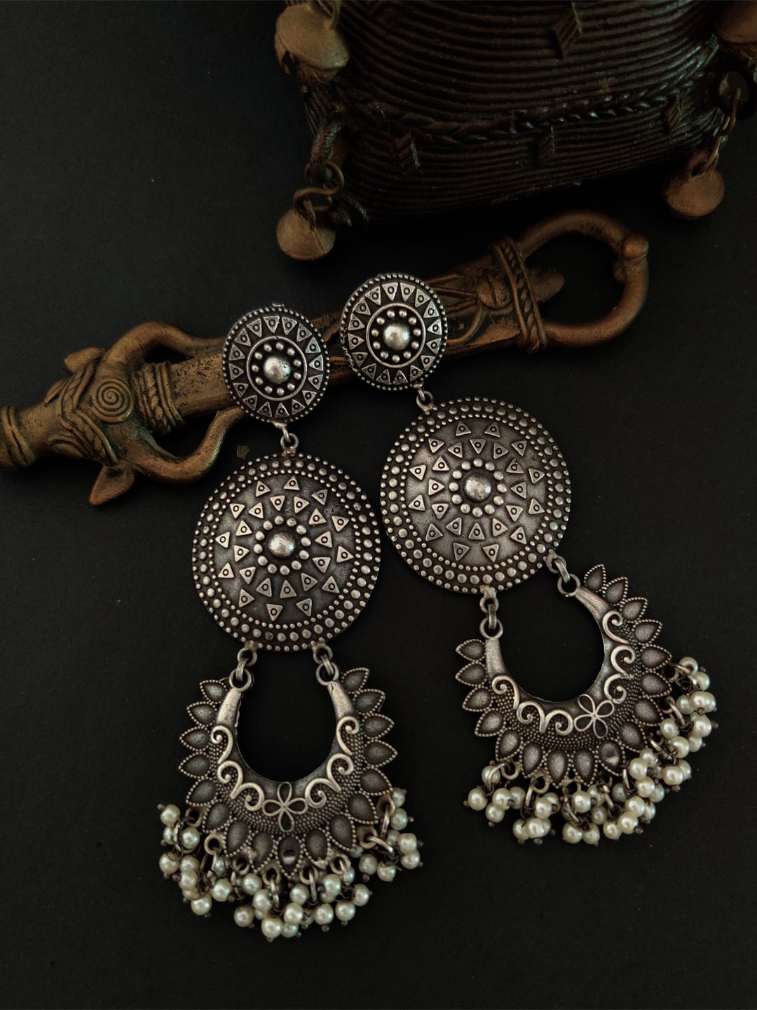 

Binnis Wardrobe Silver-Plated Circular Chandbalis