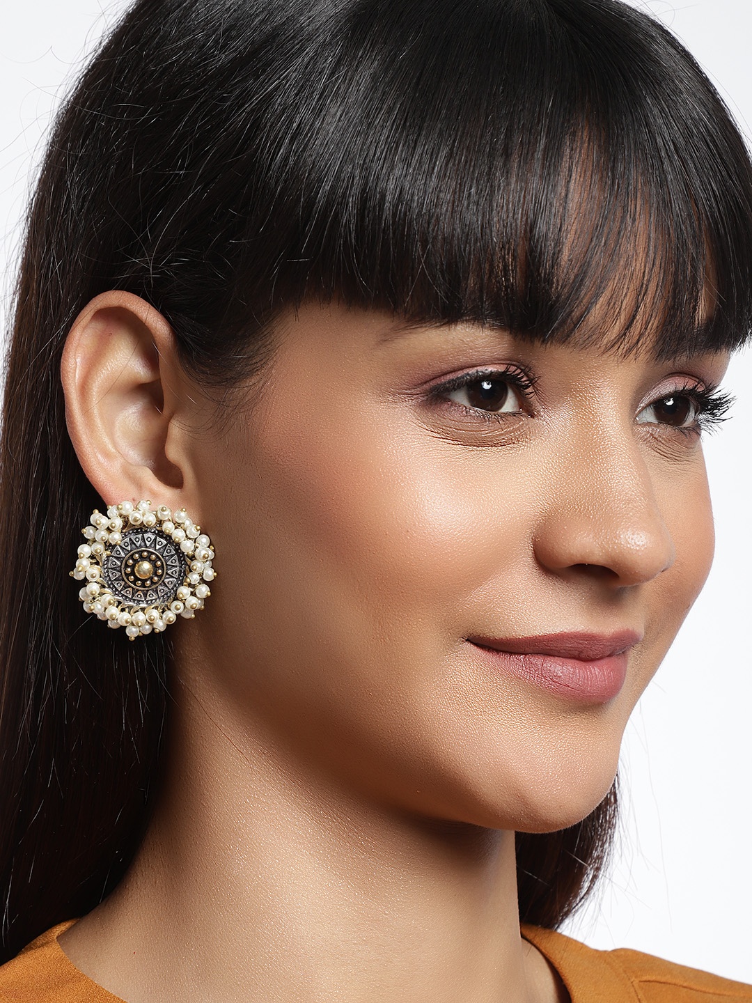 

Binnis Wardrobe Silver-Toned & Silver-Toned Pearl Circular Studs