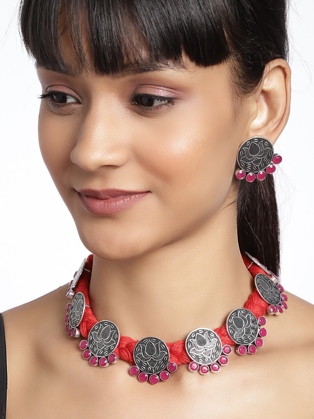 

Binnis Wardrobe Women Silver-Toned & Red Lotus Pendant Oxidised Jewllery Set