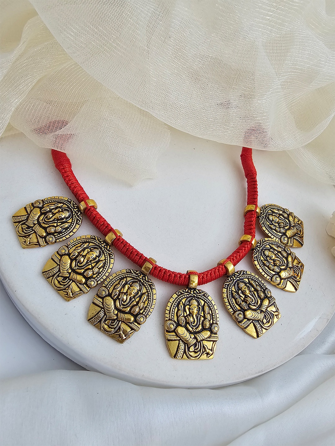 

Binnis Wardrobe Gold Plated & Red Necklace