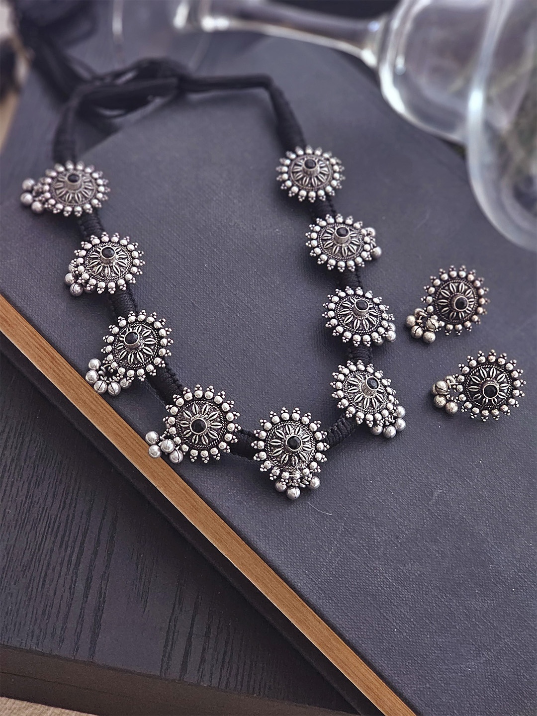 

Binnis Wardrobe Oxidized Black Silver-Plated Sunflower Stone Jewellery Set