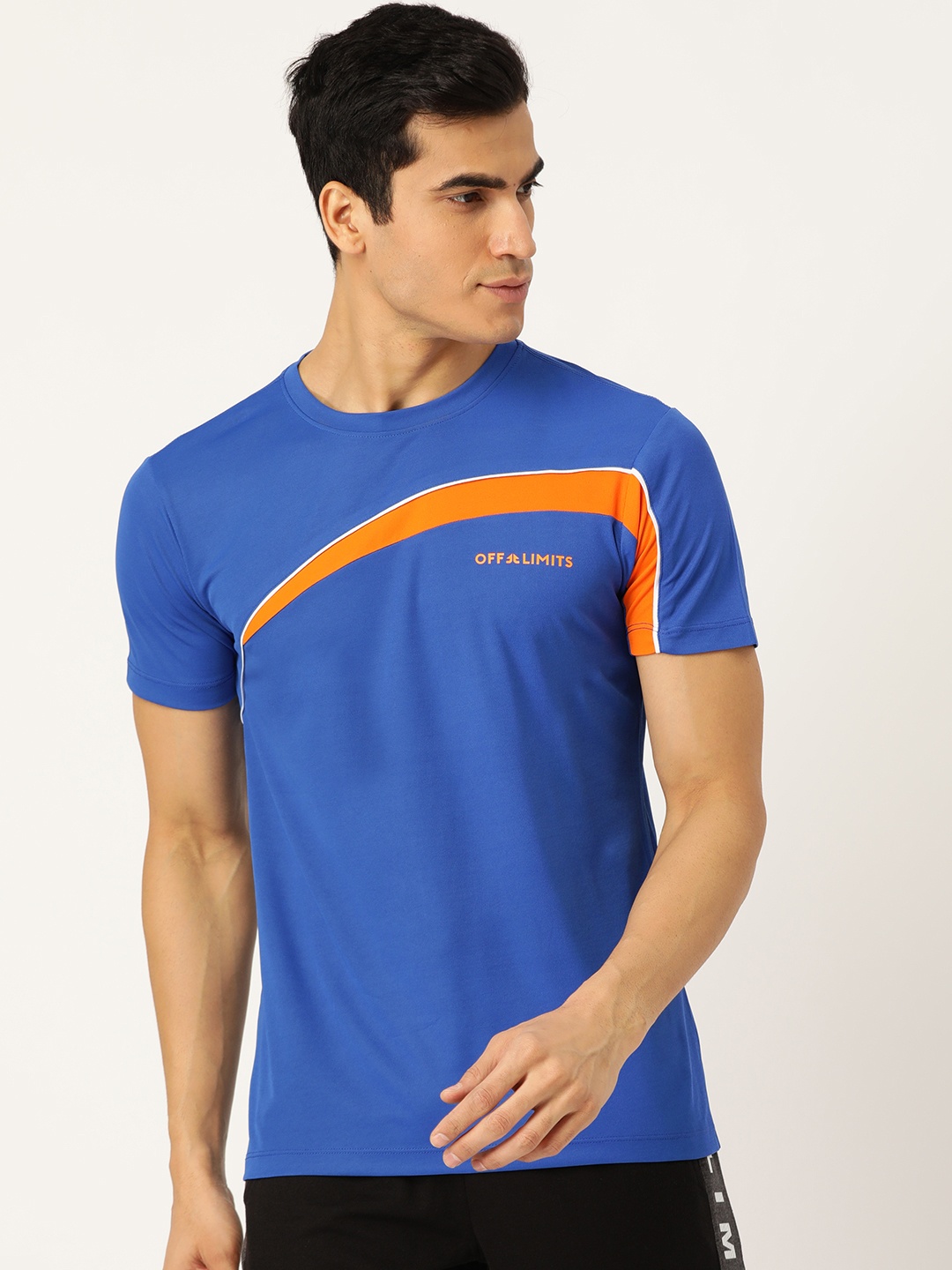 

OFF LIMITS Men Blue & Orange Colourblocked Detail Round Neck T-shirt