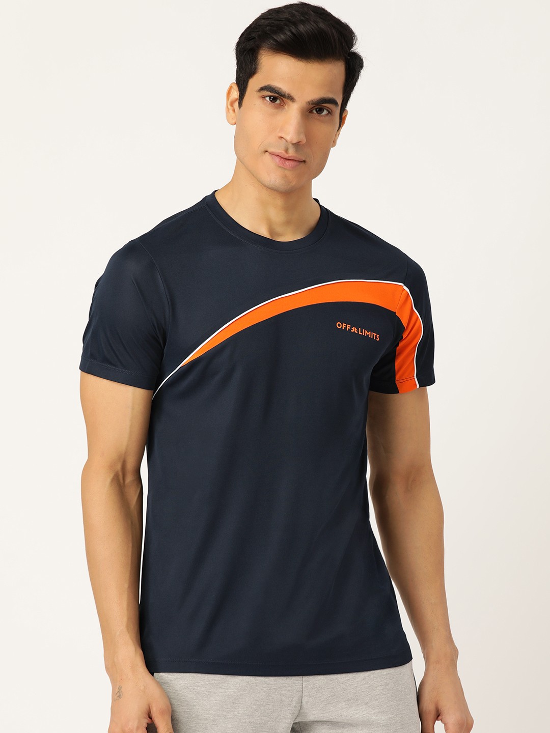 

OFF LIMITS Men Navy Blue & Orange Colourblocked Detail Round Neck T-shirt