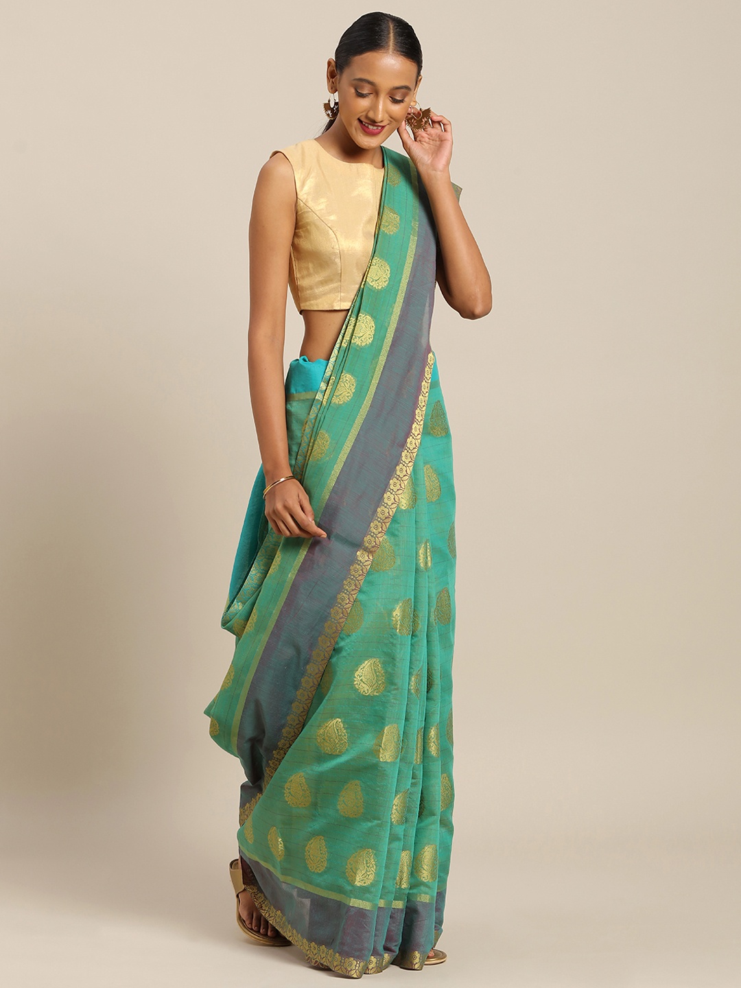 

SANGAM PRINTS Green & Gold-Toned Pure Cotton Woven Design Handloom Taant Saree