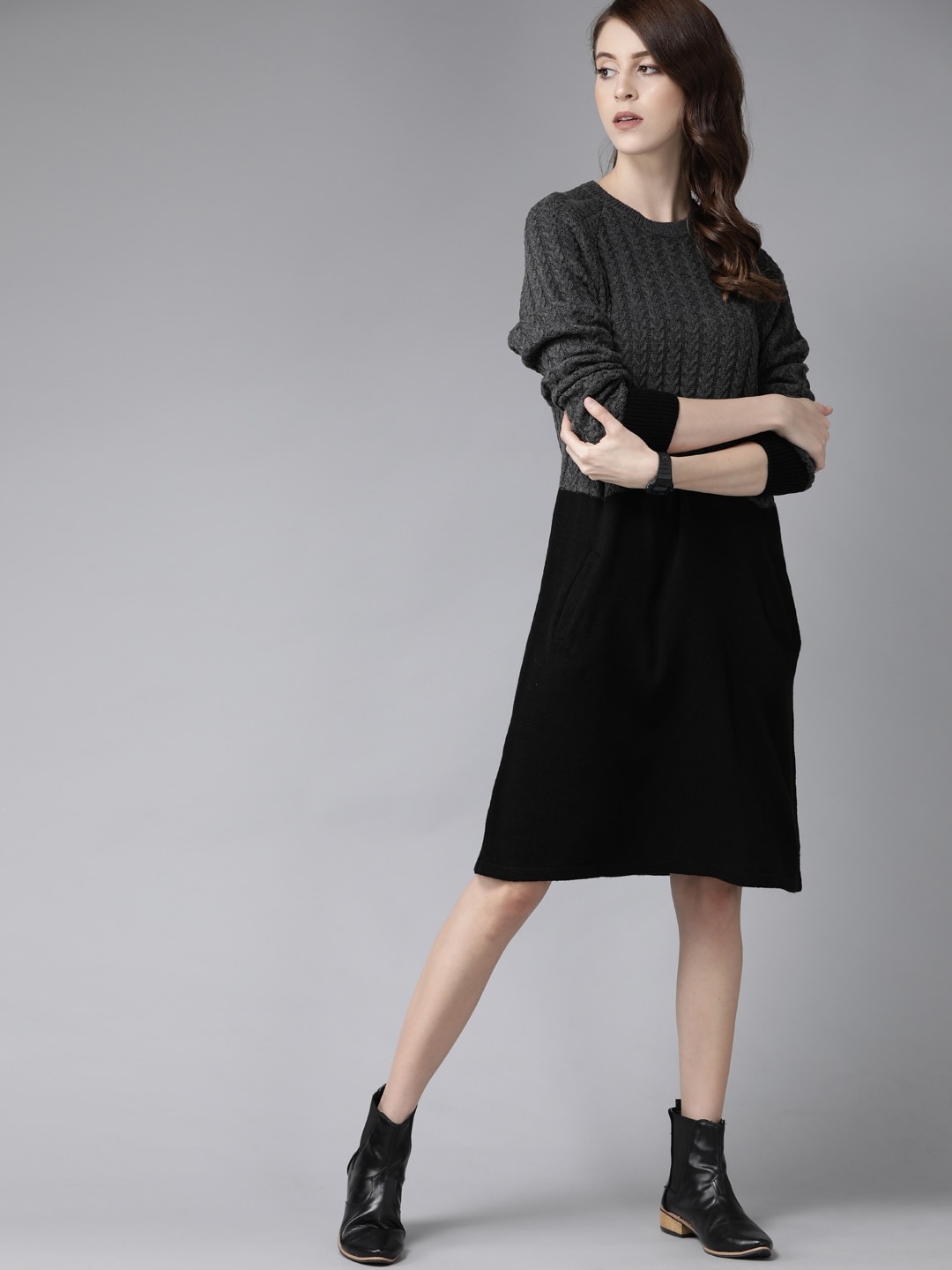 

Roadster Women Charcoal Grey & Black Colourblocked Jumper Dress