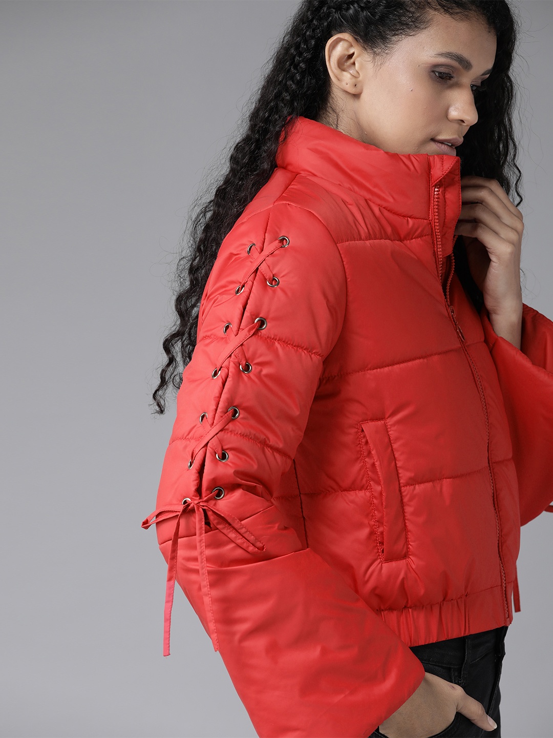 

Roadster Women Red Solid Flared Sleeved Puffer Jacket