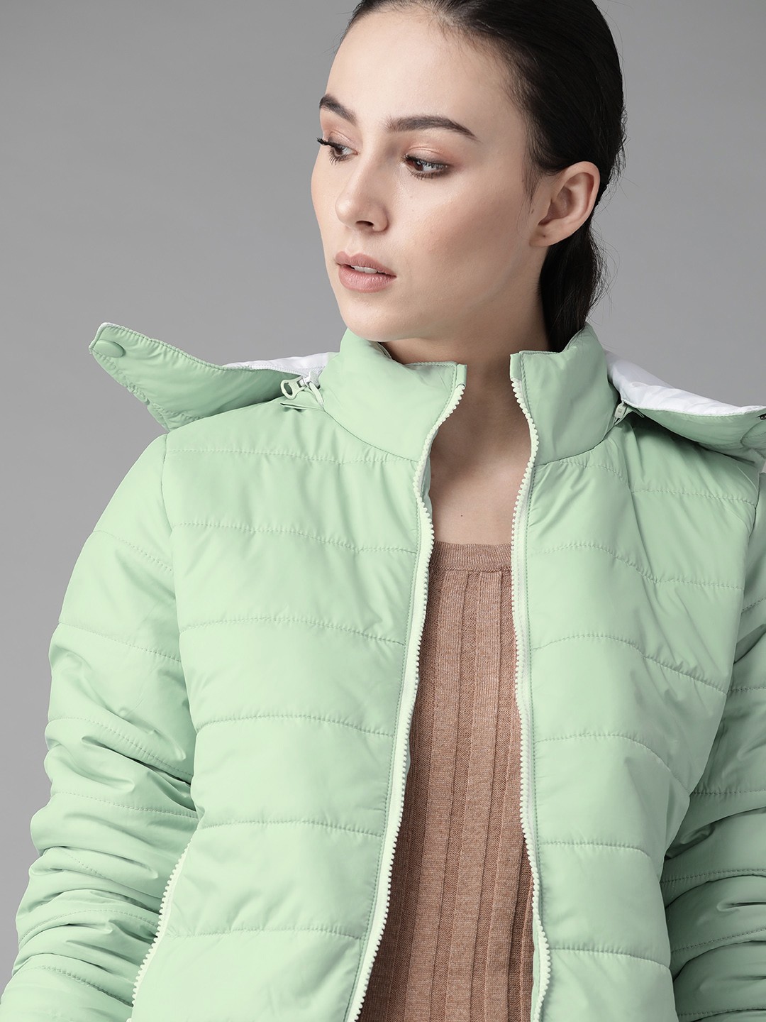 

Roadster Women Green Solid Hooded Bomber Jacket