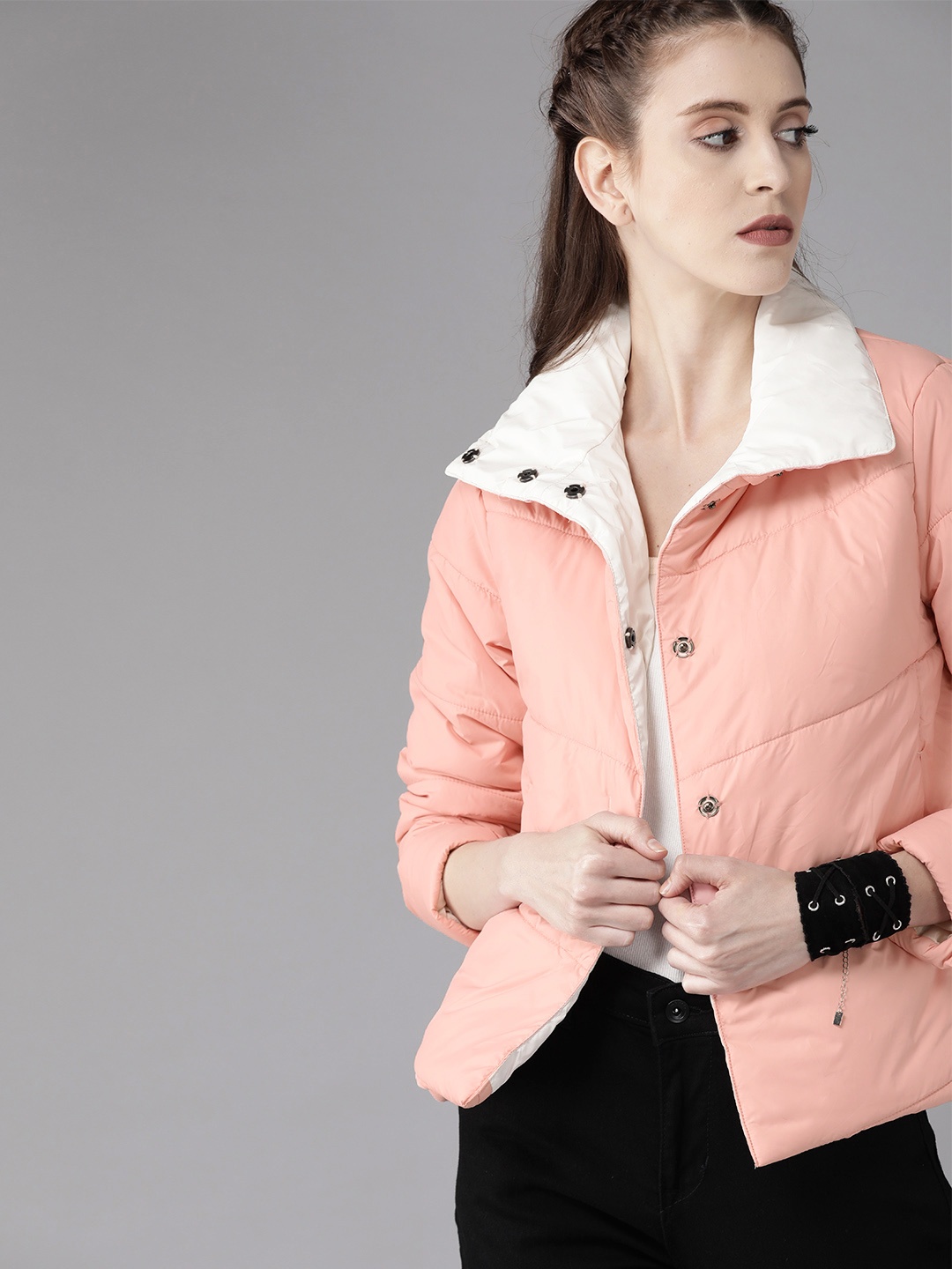 

Roadster Women Peach-Coloured Solid Padded Jacket