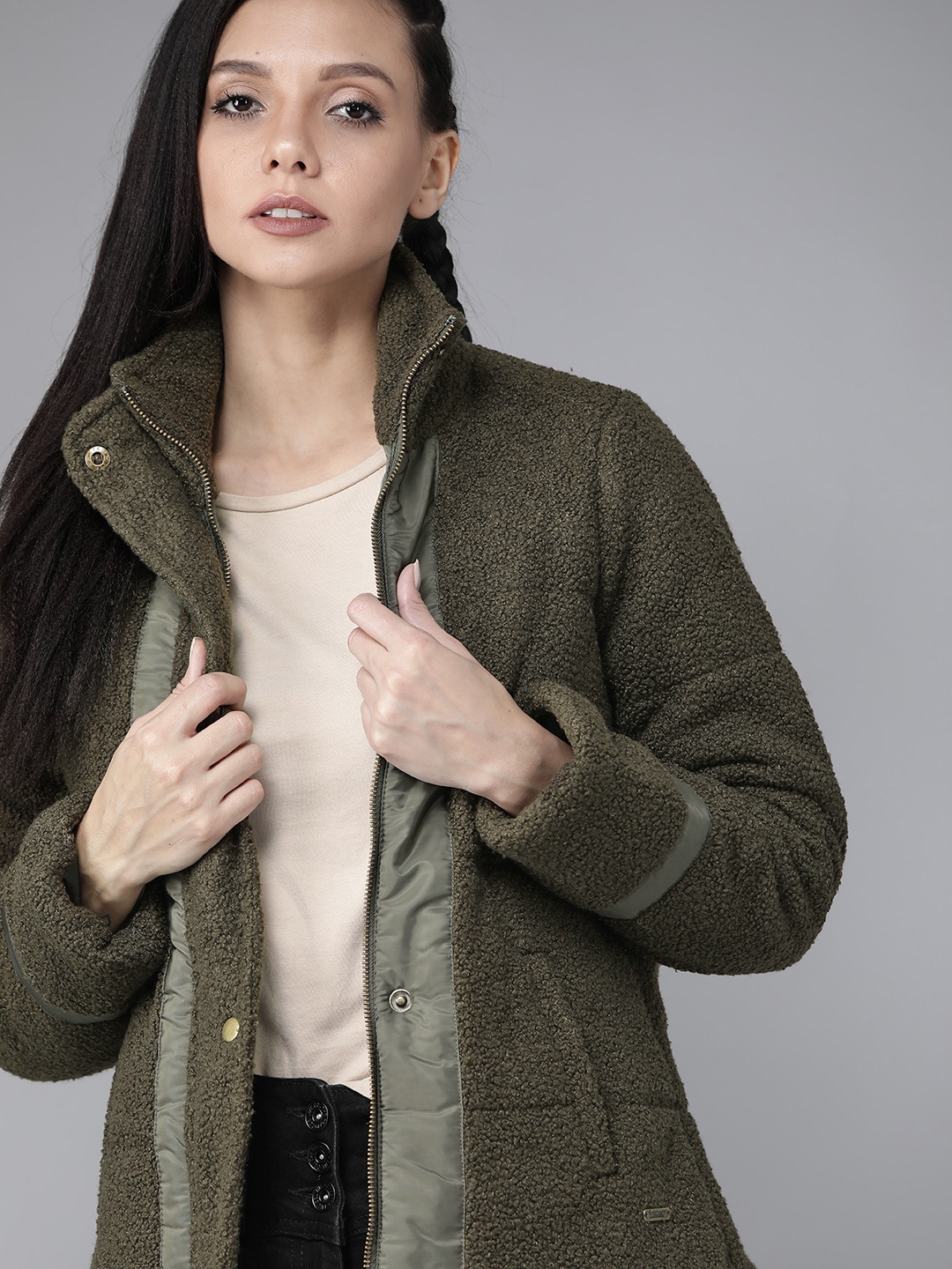 

Roadster Women Olive Green Sherpa Padded Jacket