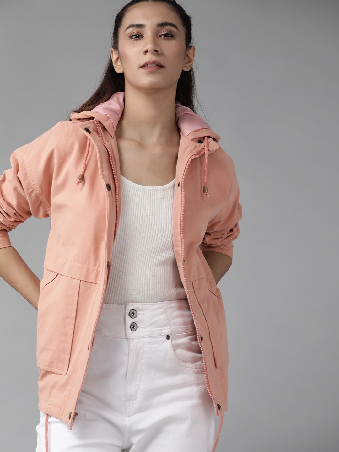 

Roadster Women Pink Solid Hooded Tailored Jacket