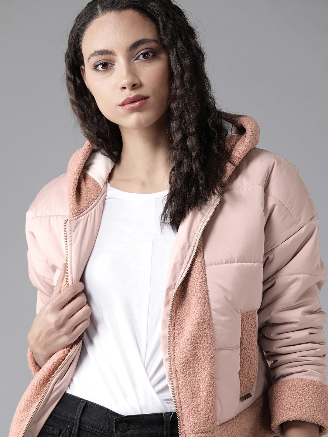 

Roadster Women Dusty Pink Solid Hooded Padded Jacket