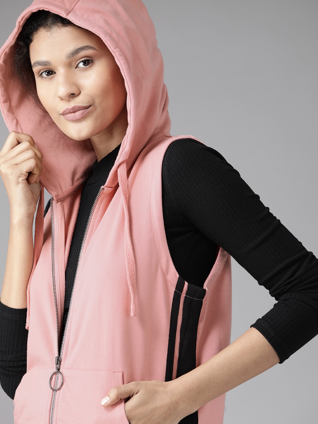 

Roadster Women Pink Solid Hooded Sweatshirt