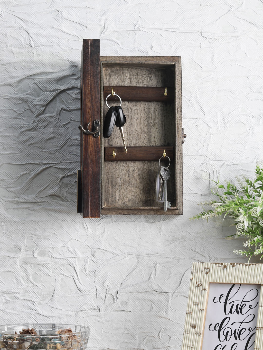 

VarEesha Brown & Yellow Handcrafted Elephant Mango Wood Box Key Holder