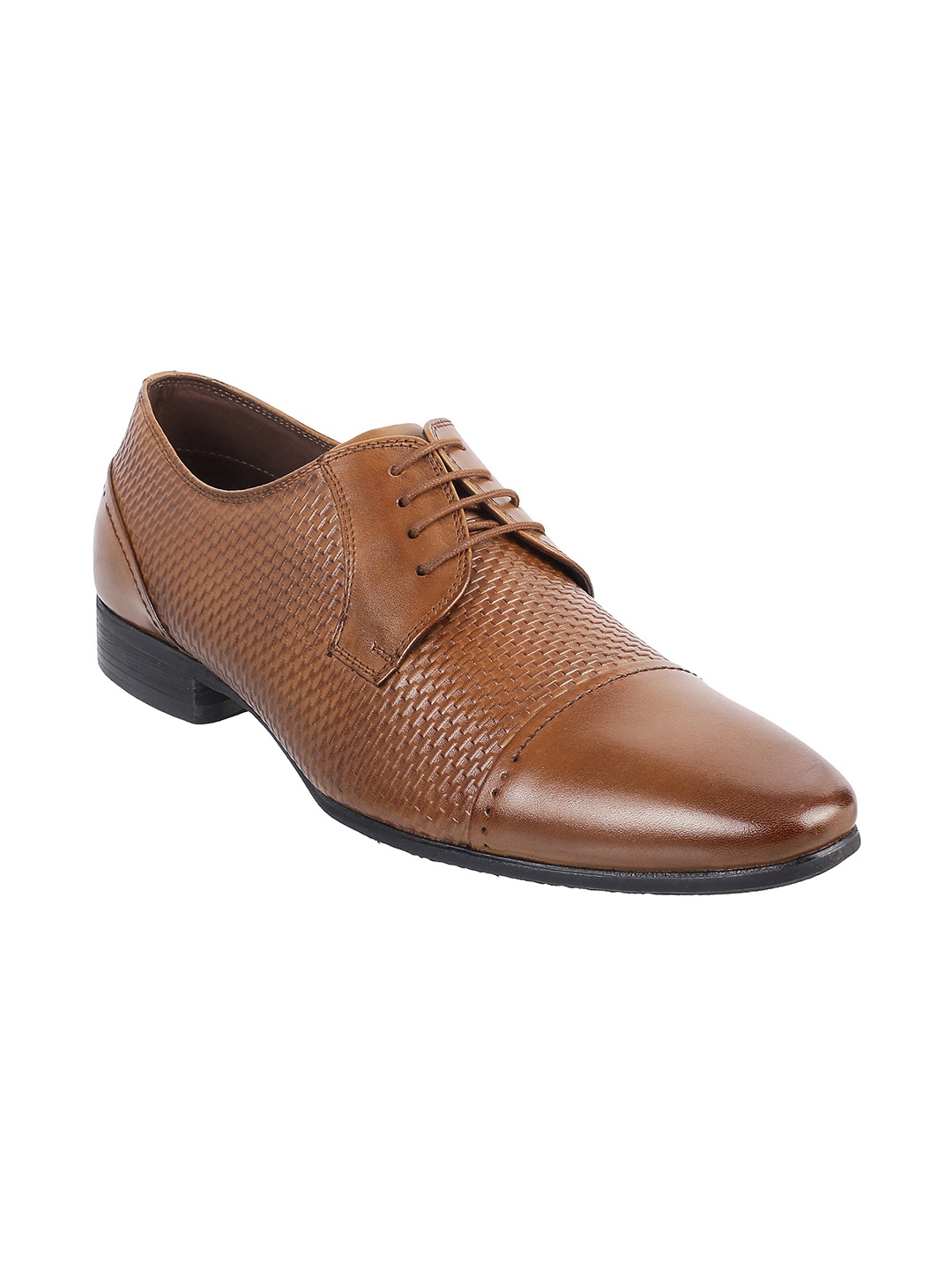 

Metro Men Brown Textured Leather Formal Derbys