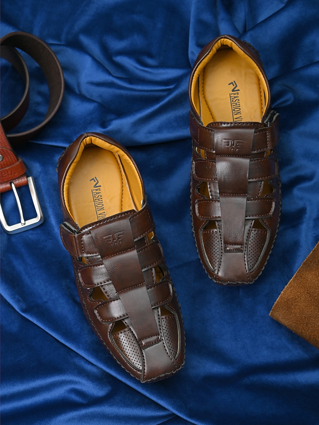 

Fashion Victim Men Coffee-Brown Solid Fisherman Sandals