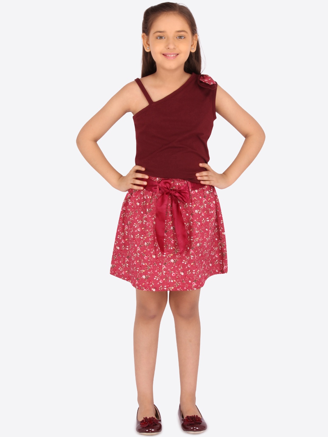 

CUTECUMBER Girls Maroon & White Solid Top with Skirt