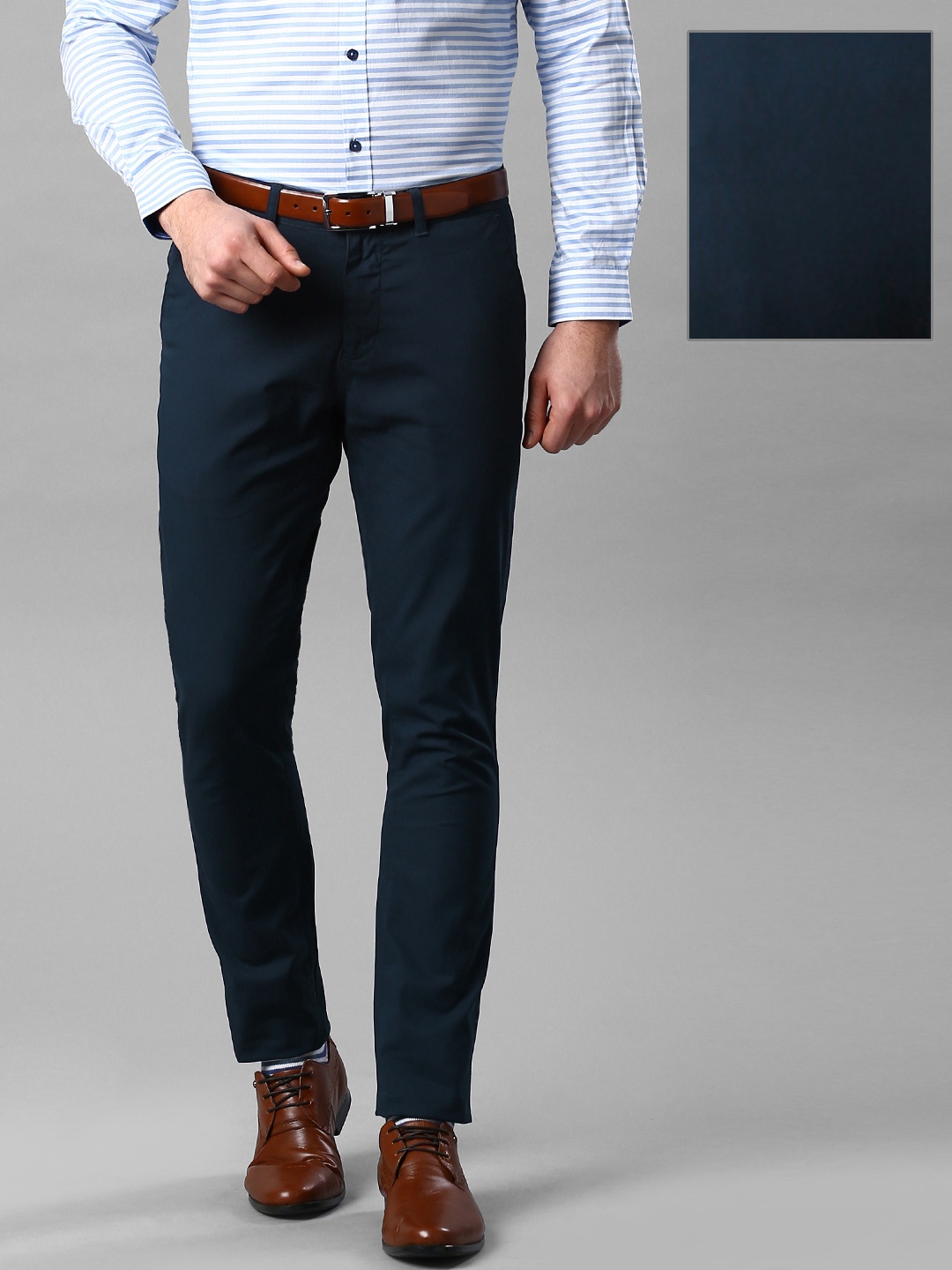 

INVICTUS Navy Slim Fit Formal Trousers, Navy blue