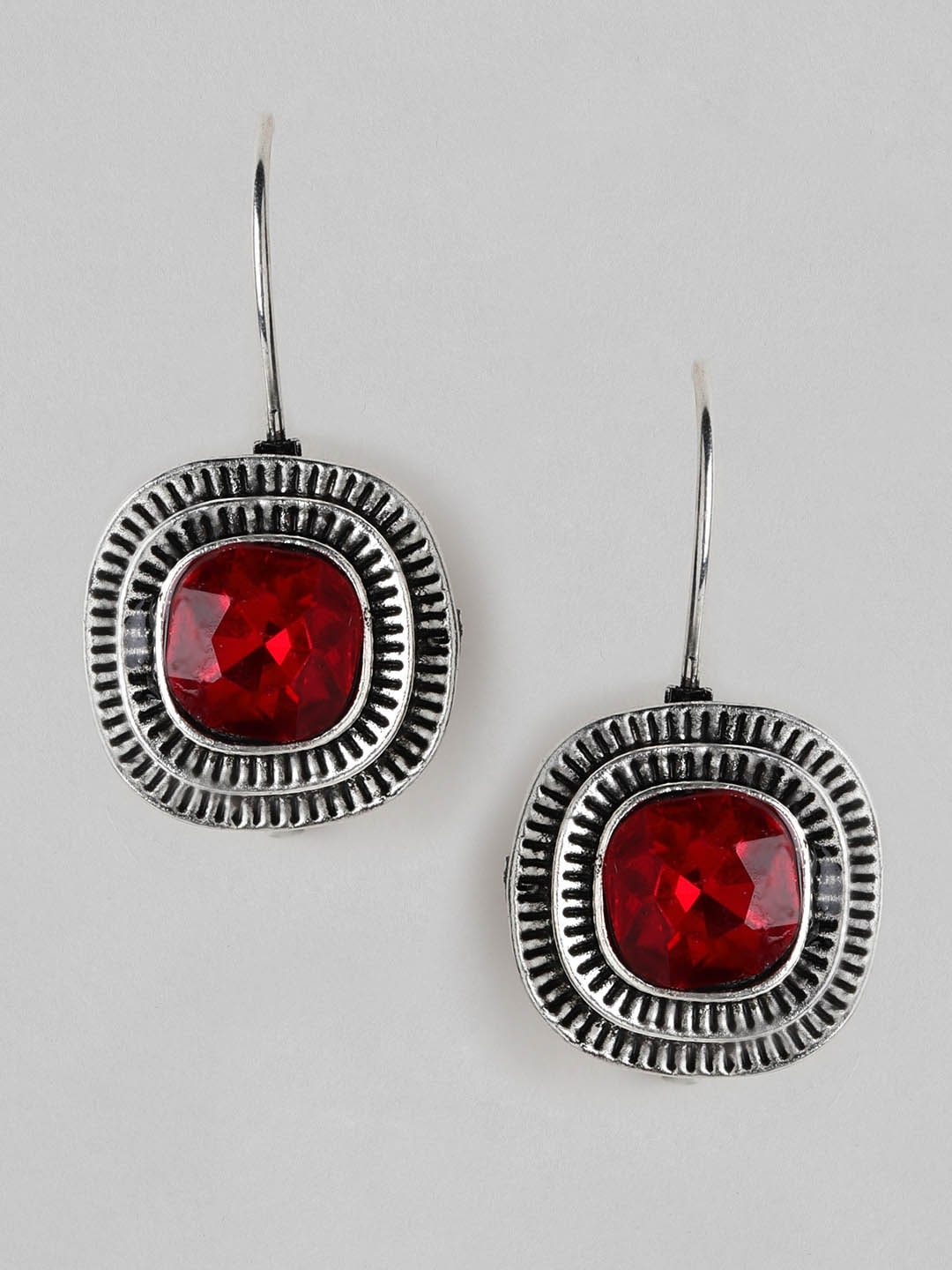 

Rubans Silver-Toned & Maroon Oxidised Geometric Drop Earrings