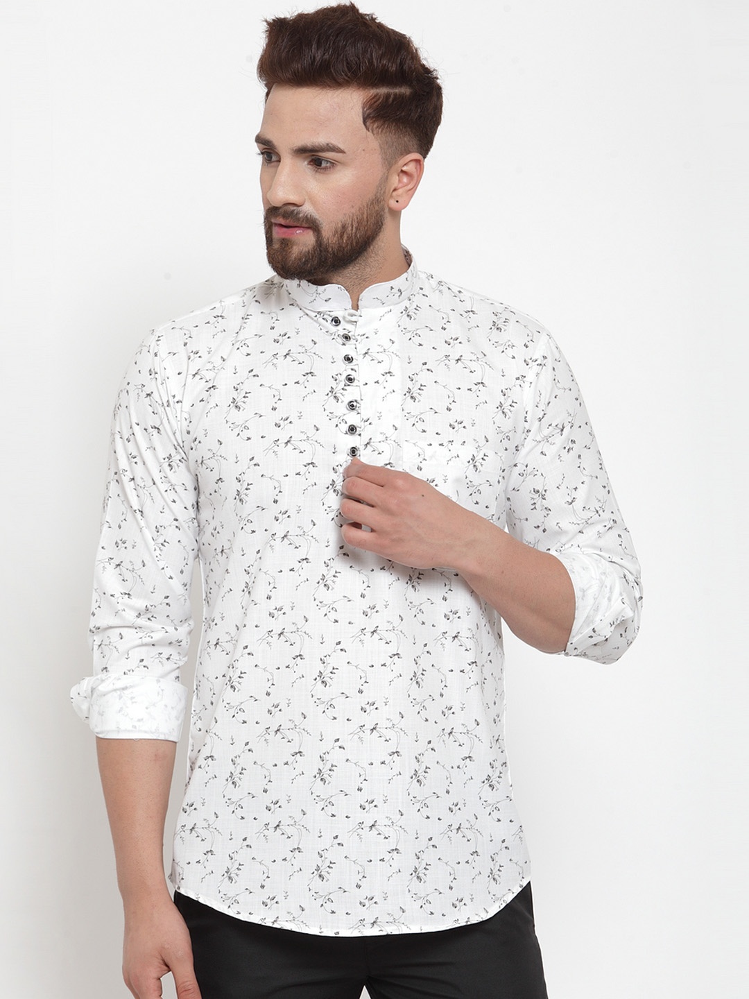 

KLOTTHE Men White Printed Straight Kurta