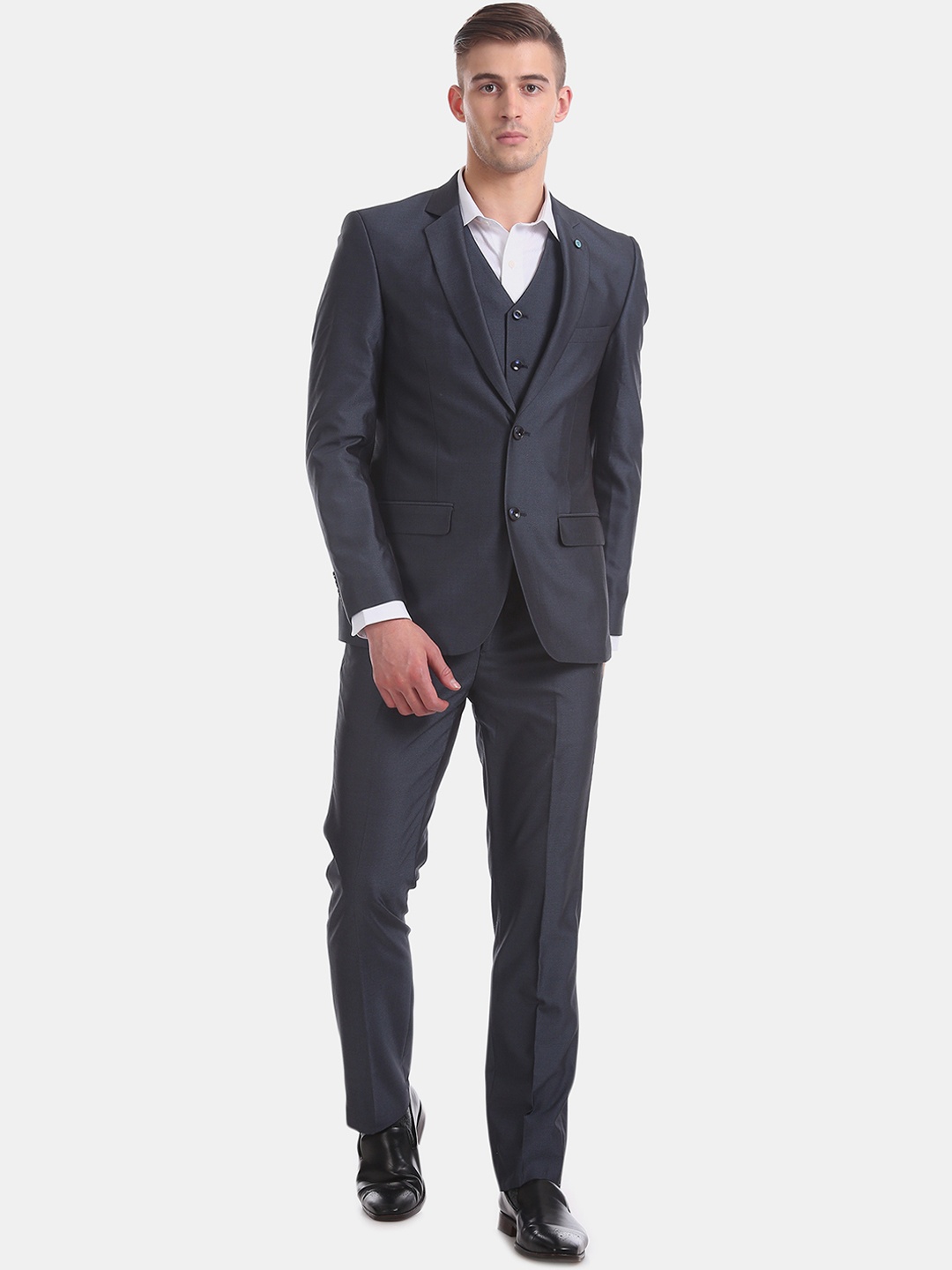 

Arrow Men Blue Solid Single-Breasted Formal Suit