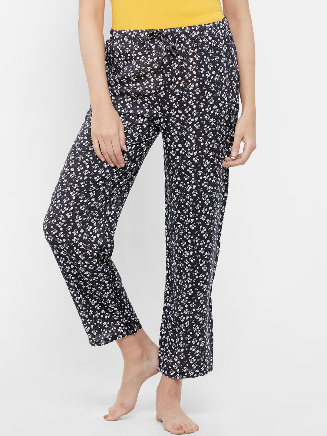 

SOIE Women Black Floral Print Pyjama NT-121PJ-27