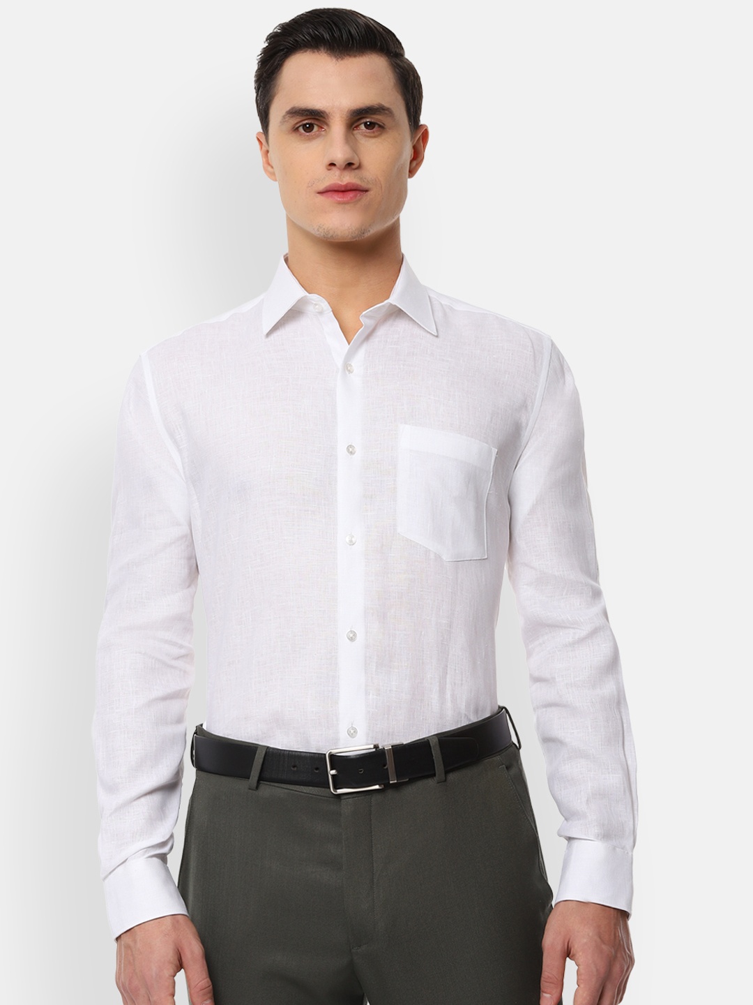 

Van Heusen Men White Regular Fit Solid Formal Shirt