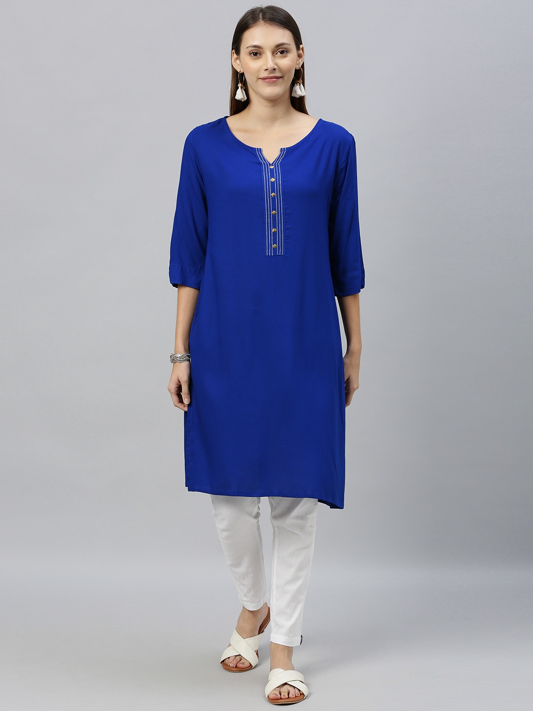 

Anouk Women Blue Solid Straight Kurta