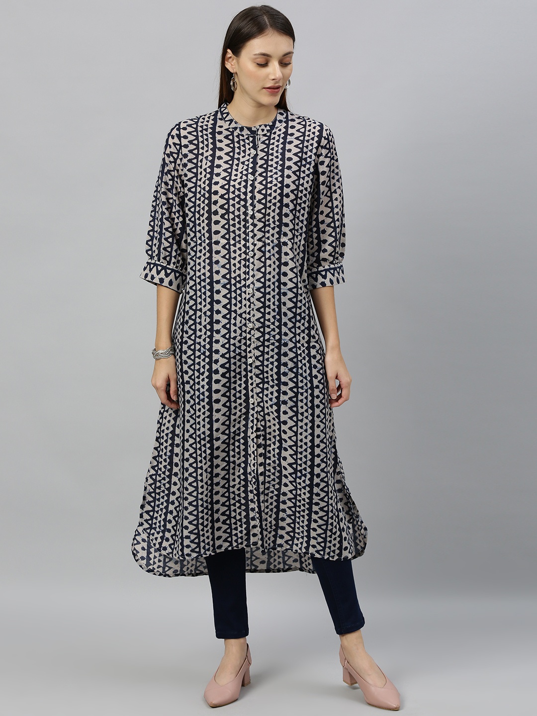 

Anouk Women Navy Blue & White Printed Straight Kurta