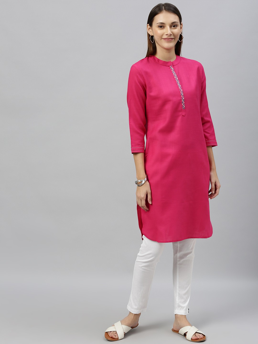 

Anouk Women Fuchsia Pink Solid Straight Kurta