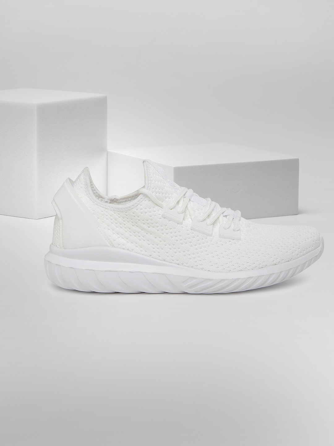 

HRX by Hrithik Roshan Men White Knit Run 1.0 Running Shoe