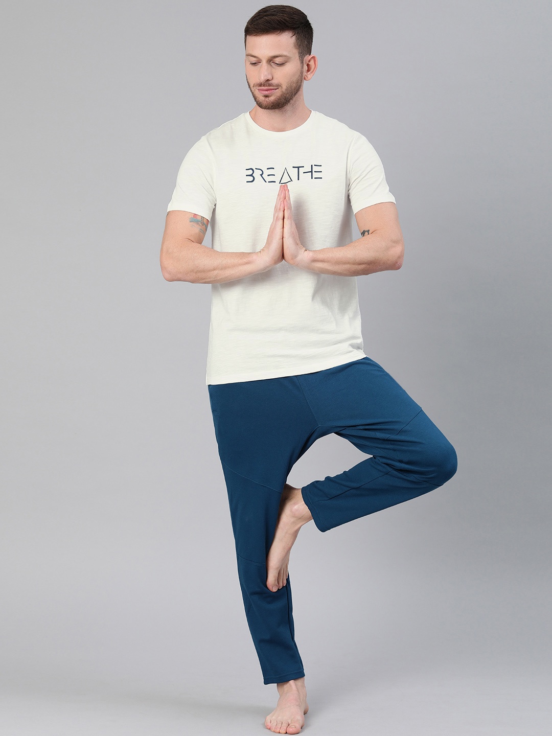 

HRX by Hrithik Roshan Men Off White Printed Bio-Wash Yoga Pure Cotton T-shirt
