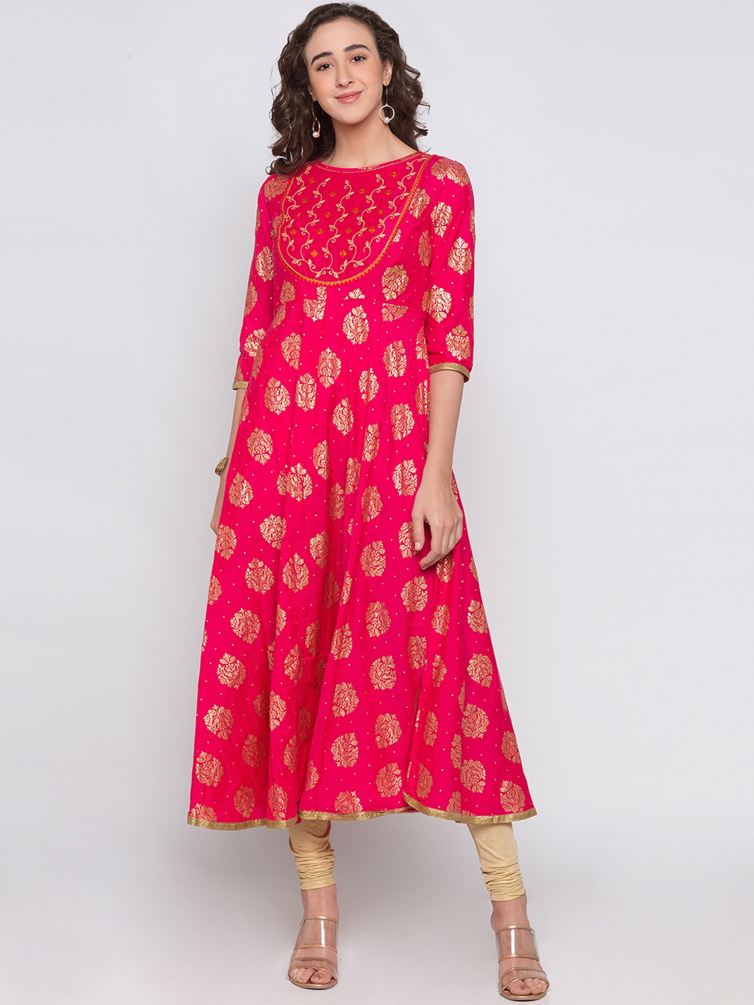 

Globus Women Pink & Gold Floral Printed Anarkali Kurta