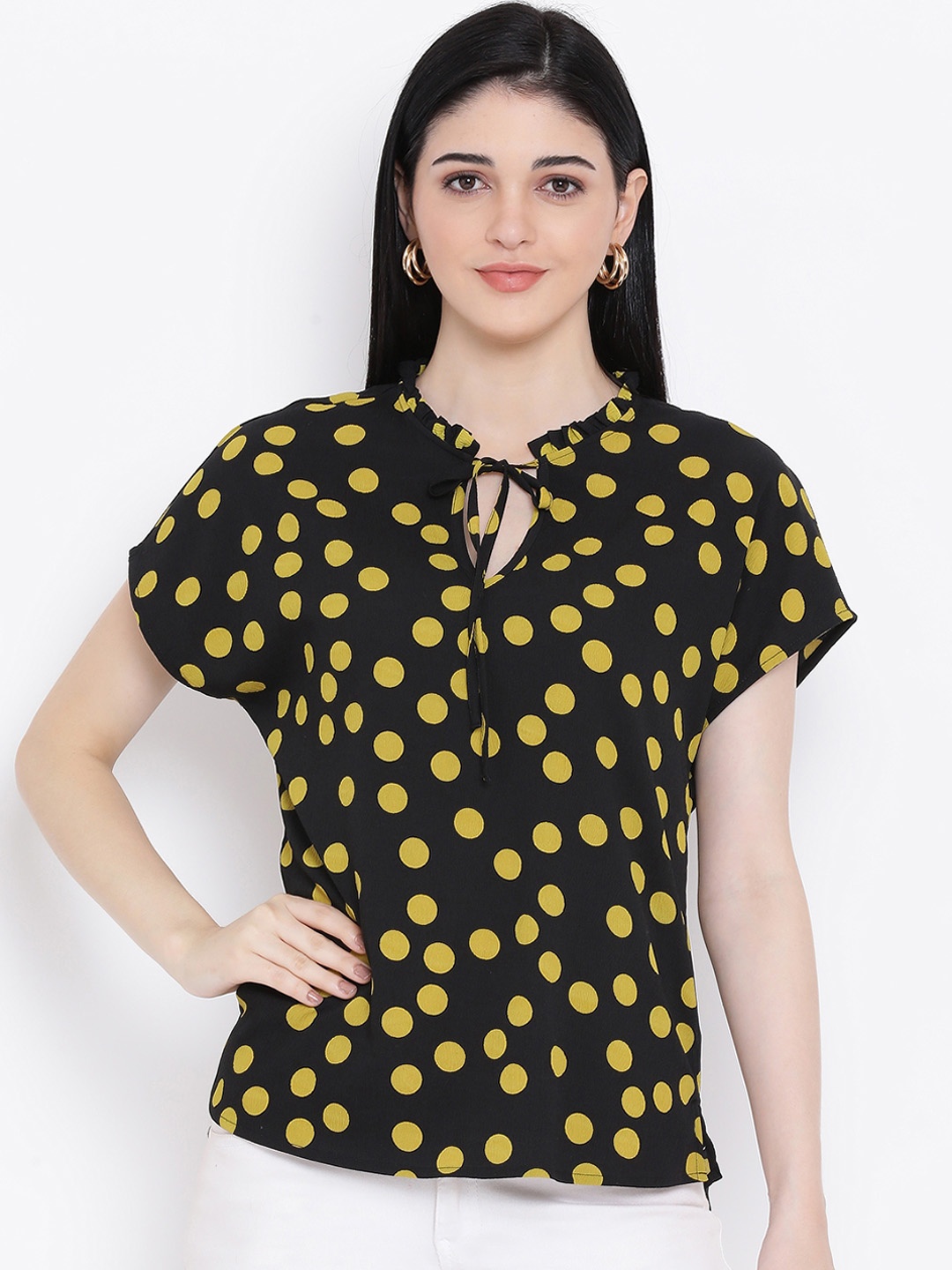 

Oxolloxo Women Black & Yellow Printed Top