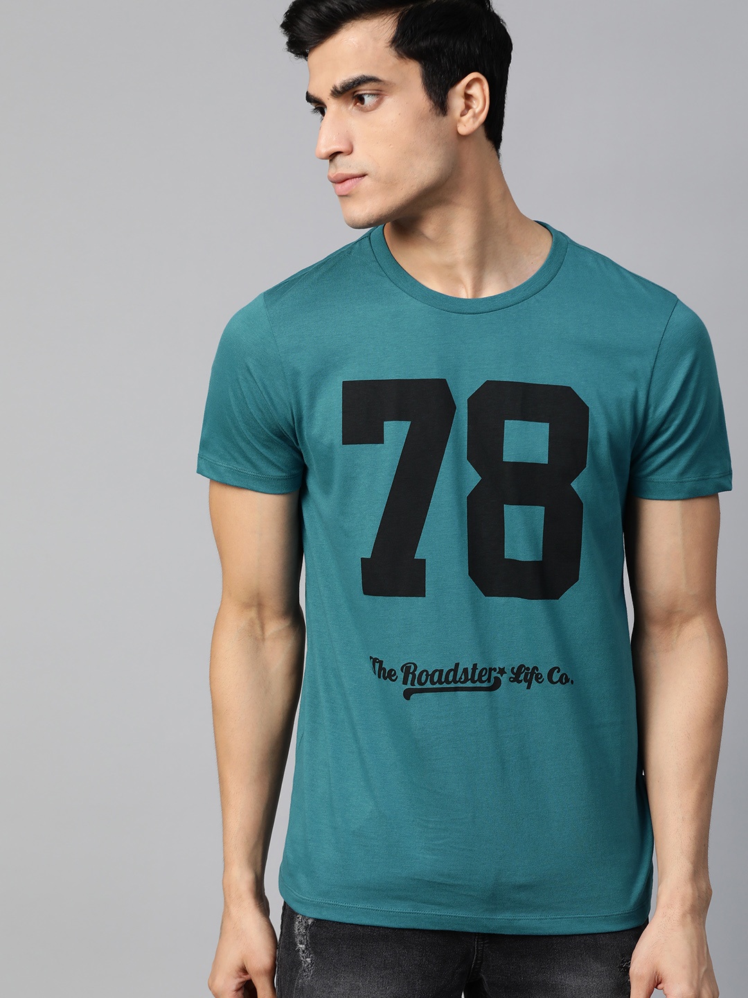 

Roadster Men Teal Blue Black Printed Round Neck Pure Cotton T-shirt