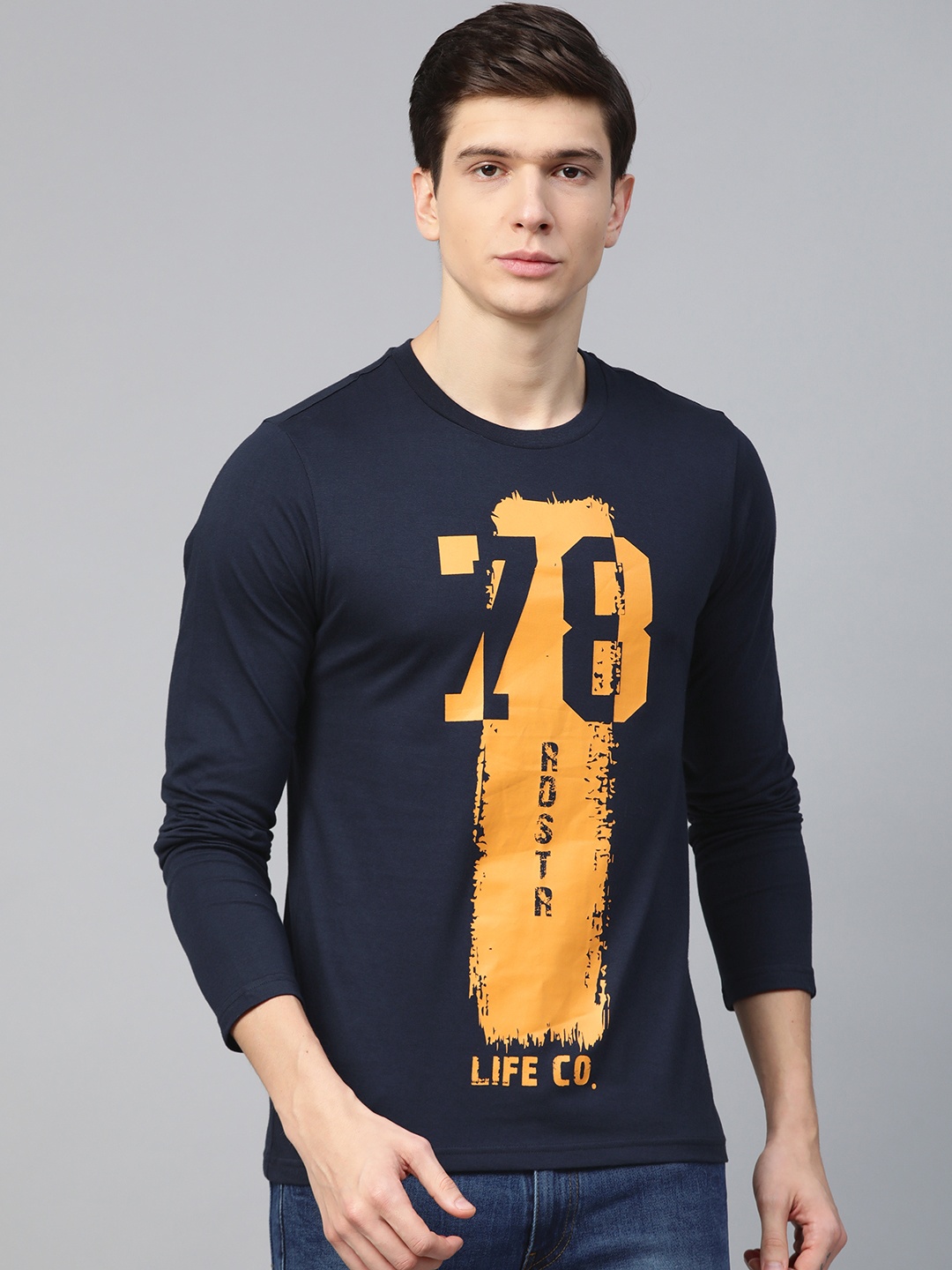 

Roadster Men Navy Blue Mustard Yellow Printed Round Neck Pure Cotton T-shirt