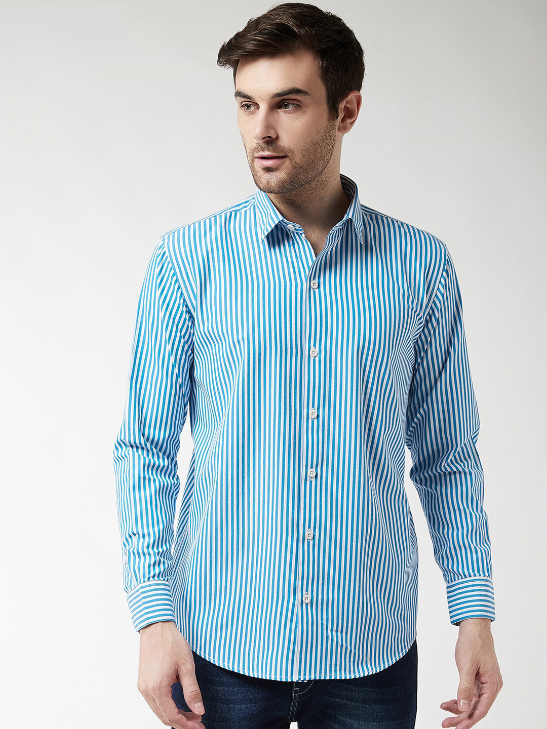 

SOJANYA Men Teal Blue & White Regular Fit Striped Casual Shirt