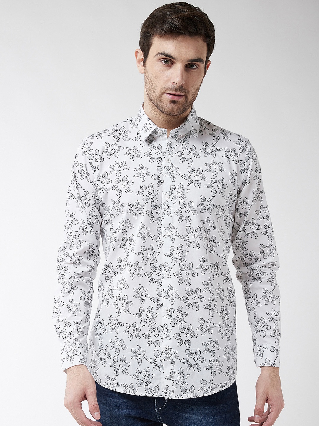 

SOJANYA Men White & Black Regular Fit Floral Printed Casual Shirt