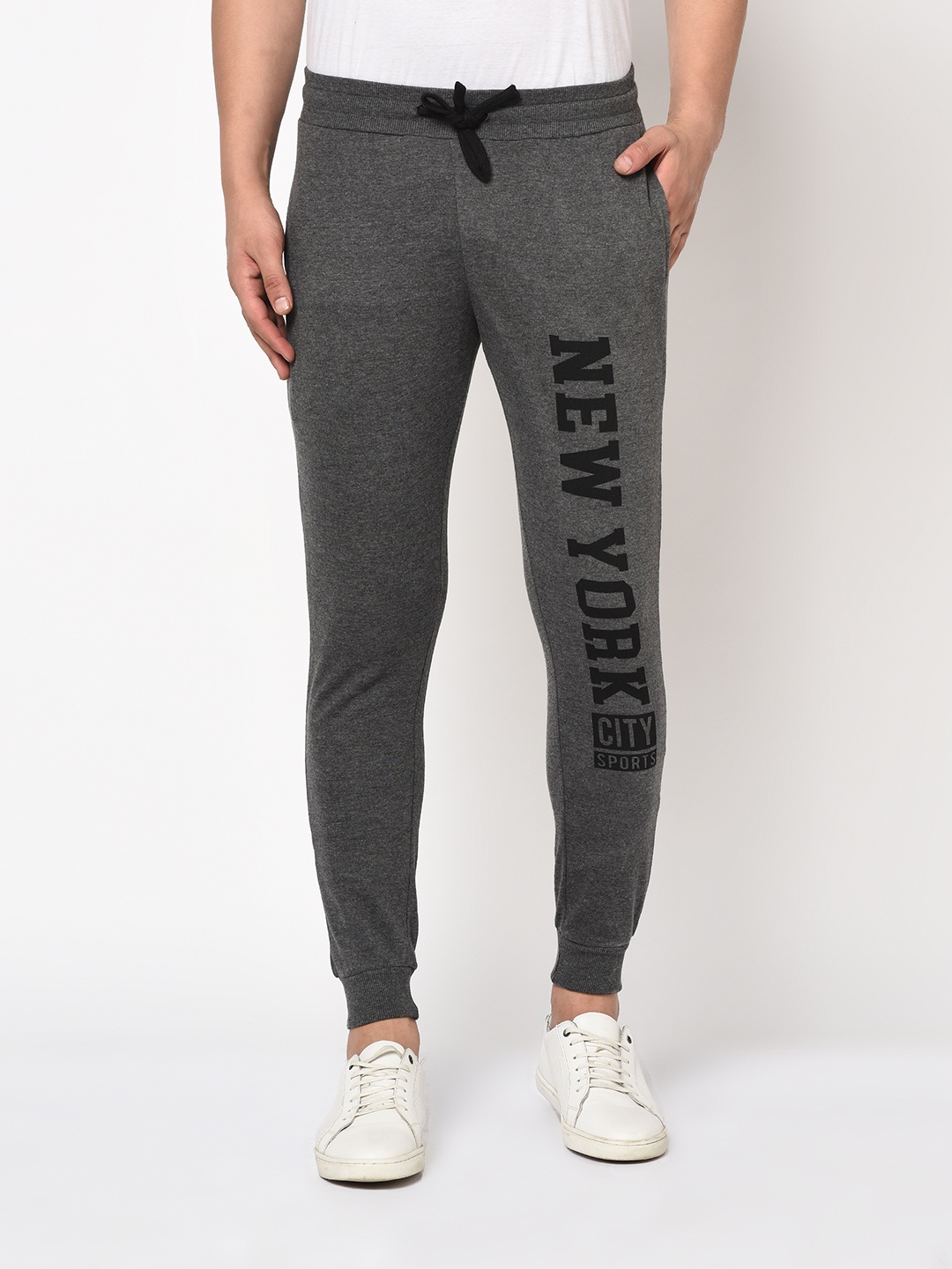 

Austin wood Men Charcoal Grey Solid Slim-Fit Joggers