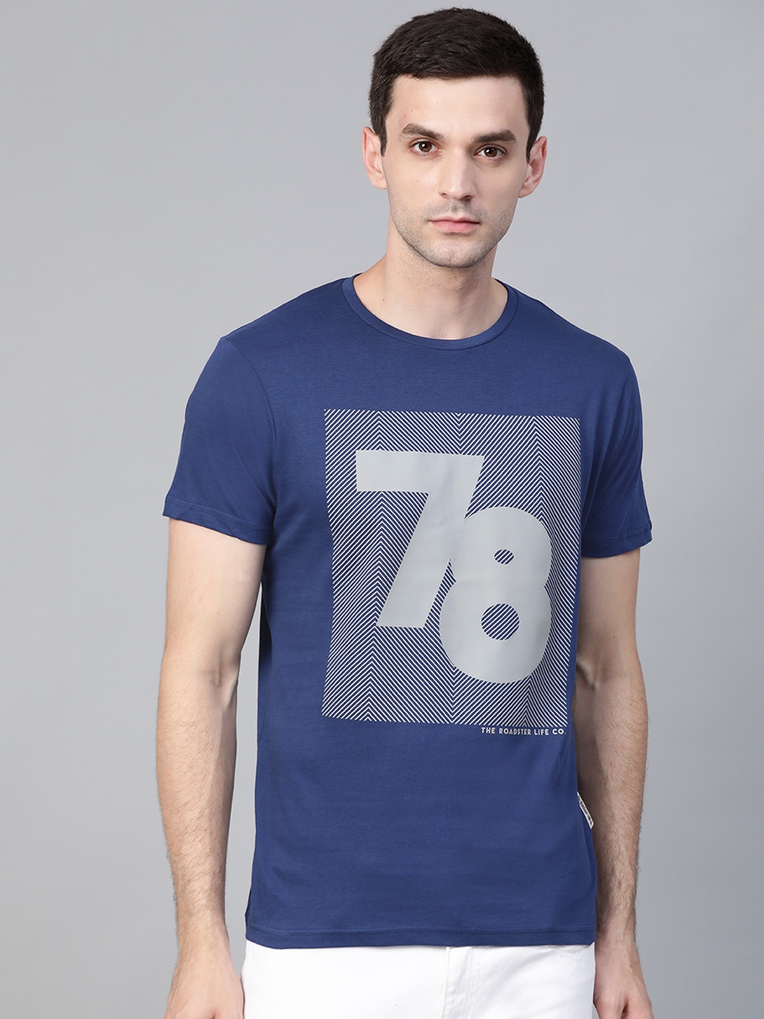 

Roadster Men Navy Blue & Grey Printed Round Neck T-shirt