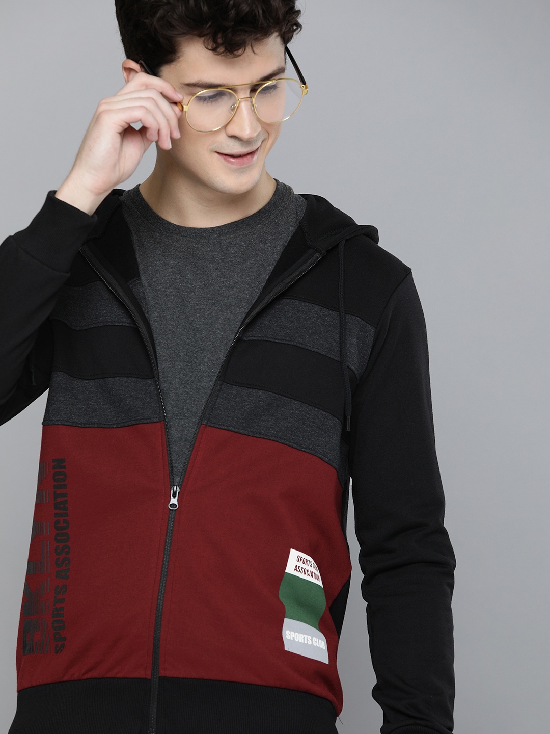 

HERE&NOW Men Black & Maroon Colourblocked Hooded Sweatshirt