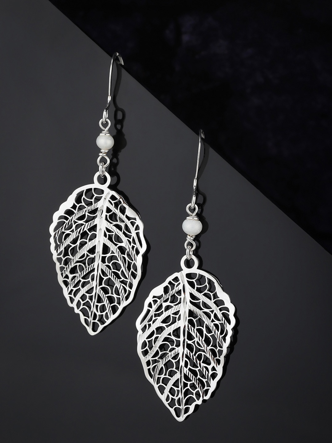 

Carlton London 925 Sterling Silver- Rhodium-Plated Leaf Shaped Drop Earrings