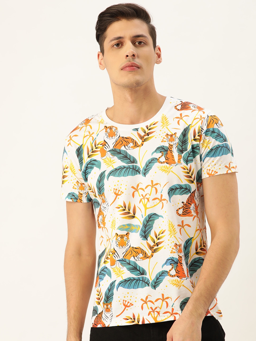 

Moda Rapido Men White & Green Tiger Print Round Neck T-shirt