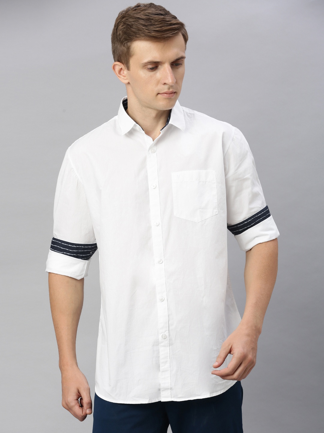 

Van Heusen Sport Men White Slim Fit Solid Casual Cotton Shirt