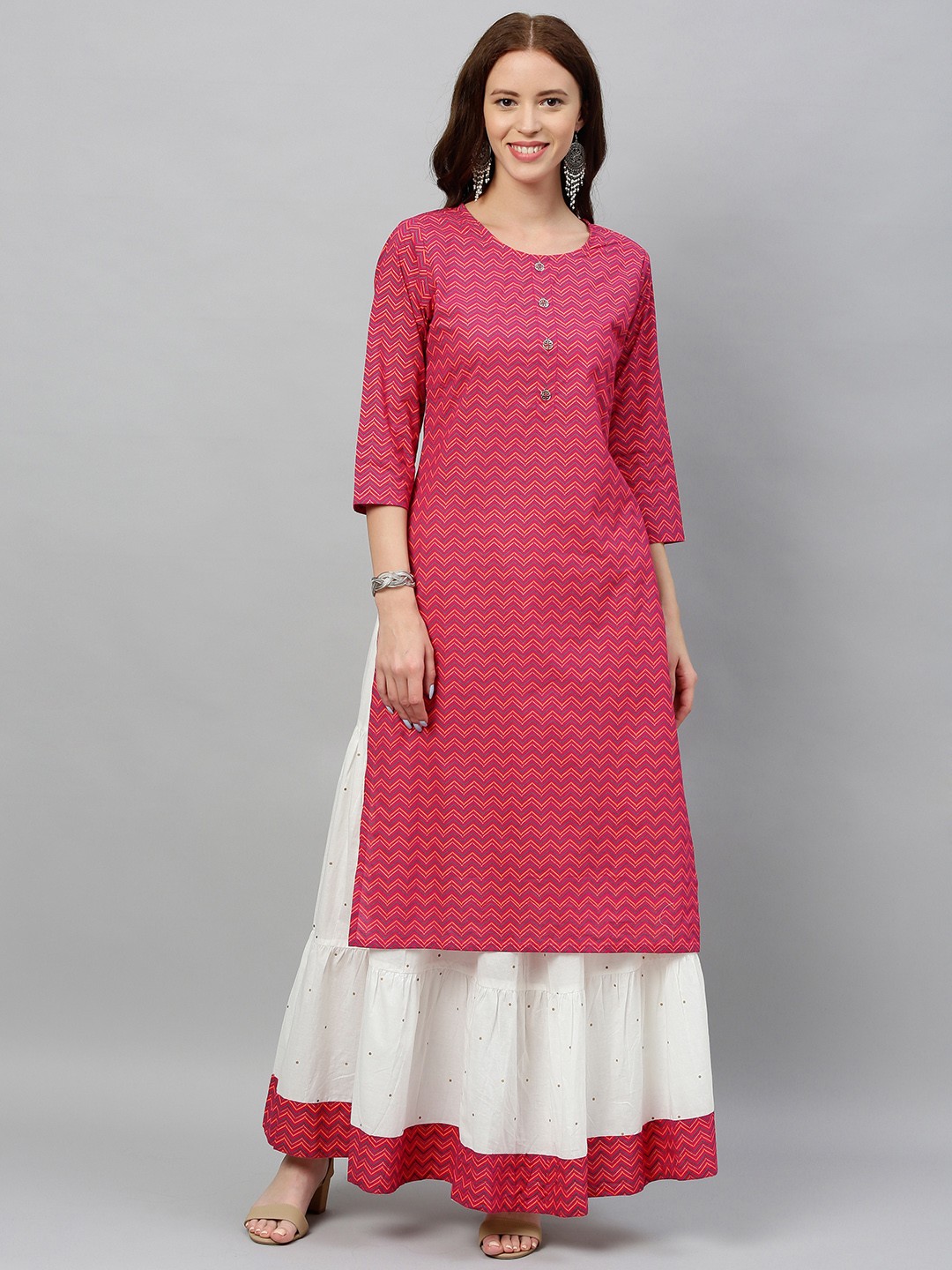 

kipek Women Pink & White Chevron Printed Kurta with Skirt