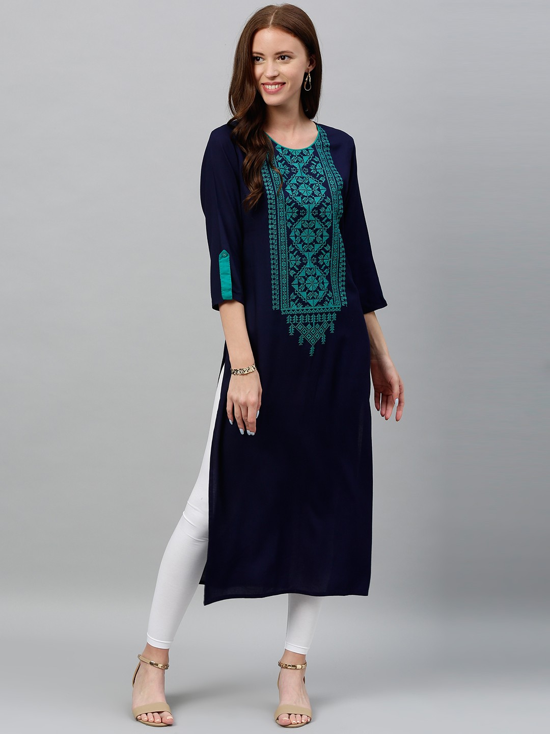 

kipek Women Navy Blue Yoke Design Straight Kurta