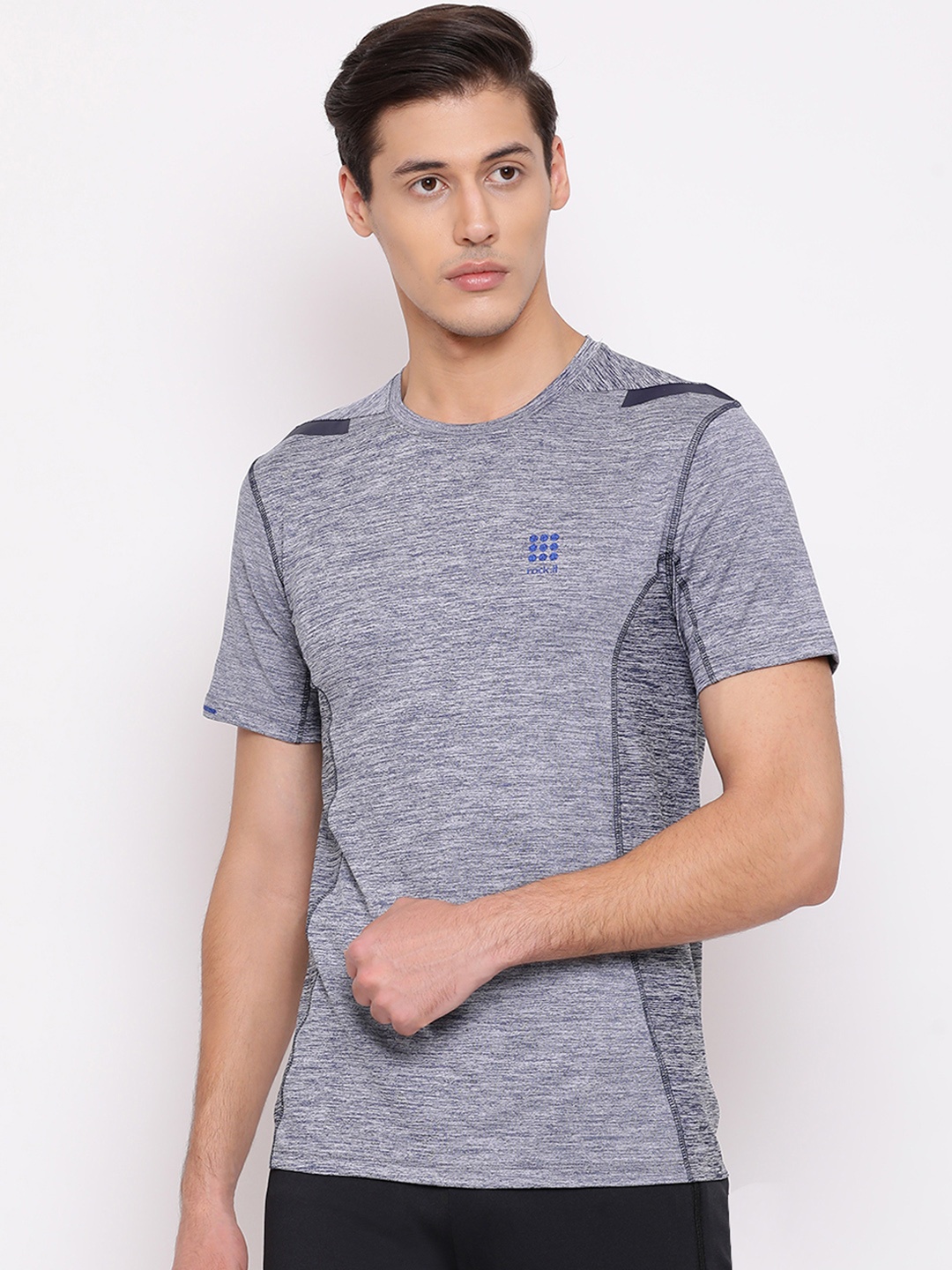 

rock.it Men Grey Melange & Charcoal Grey Colourblocked Round Neck T-shirt