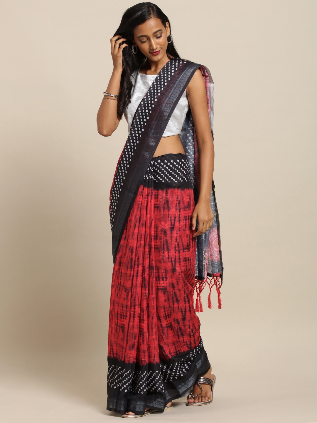 

VASTRANAND Red & Black Linen Blend Printed Bandhani Saree